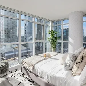 https://simply-comfort-elegant-downtown-apartments-toronto.hotelstorontoontario.org